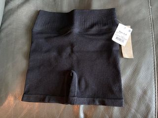 （分類：）位於 。 由 em0v0 提交（商品編號 1325336083，圖片 1）。簡介： 。