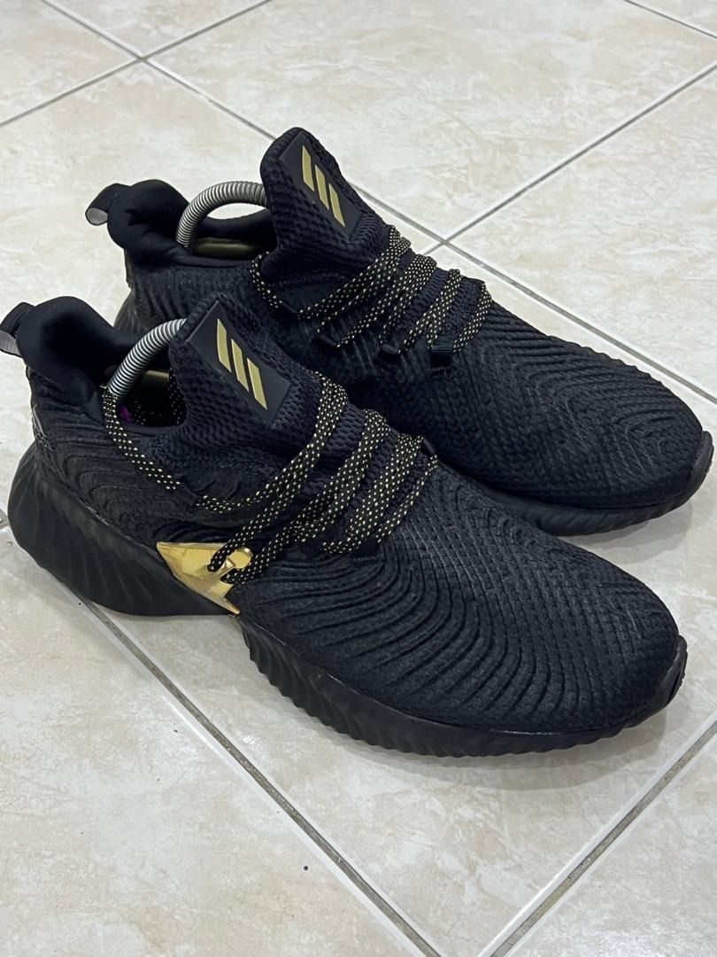ADIDAS ALPHABOUNCE ALL BLACK GOLD 9UK Men s Fashion Footwear Sneakers on Carousell