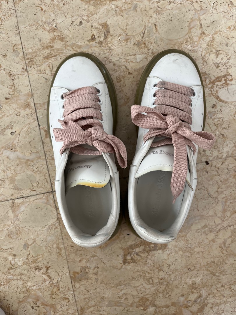 Alexander mcqueen sneakers 22 store
