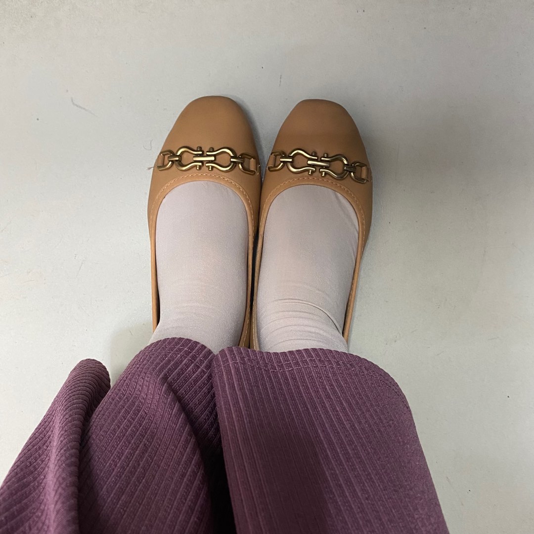 Bata flat shoes Women s Fashion Footwear Flats on Carousell