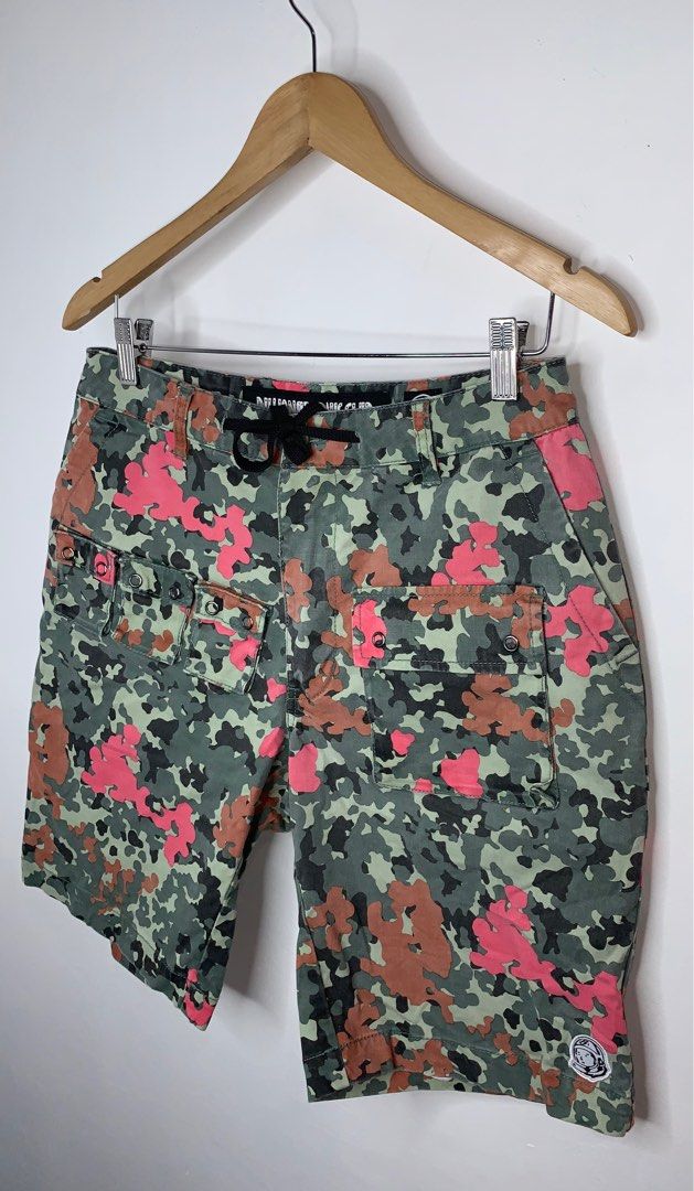 Billionaire Boys Club Short (Category: Shorts) located in Binan City. Submitted by hybrid_archival_theory (Listing ID 1325405755, Image 2). Description: Billionaire boys club camou Short Mens Medium Waist: 30 inches Thigh: 11 inches Knee: 10 inches Inseam: 9 inches Front rise: 10 inches Leg opening: 10 inches .