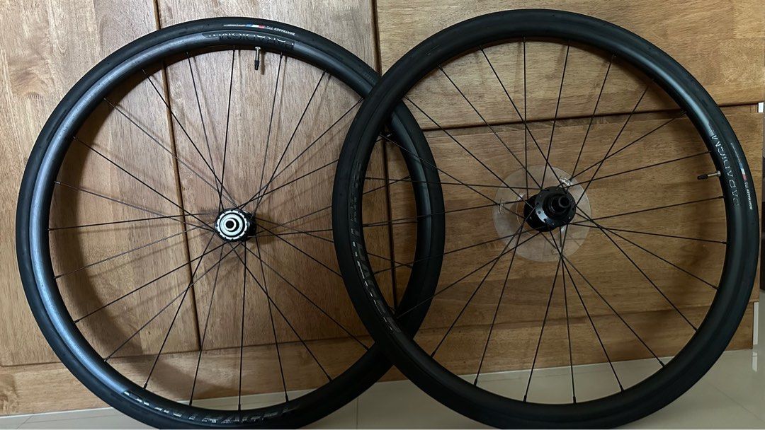 Bontrager Paradigm SL wheelset, Sports Equipment, Bicycles