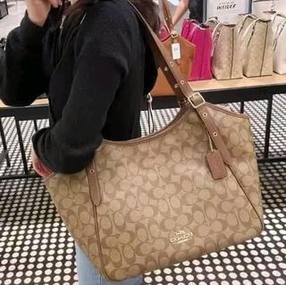 Coach Meadow Shoulder Bag