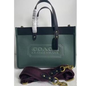 (Category: ) located in . Submitted by thebagaddicts (Listing ID 1325311025, Image 1). Description: .