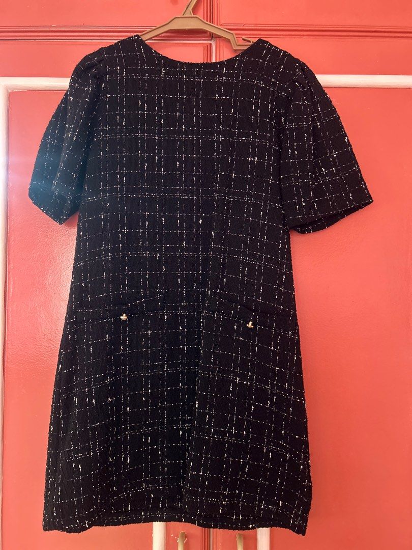 Dazy tweed dress (Category: Dresses) located in Cebu City. Submitted by geeia (Listing ID 1325286501, Image 1). Description: Used only once, shein bought Size Small Shoulder 12.2 inches Length 32.1 Sleeve length 10.4 Bust 33.9 Cuff 12.8 Bicep length 16.8 .