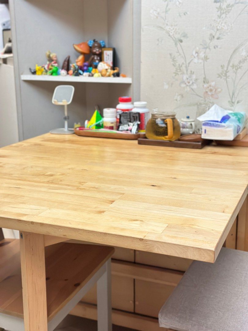 Dining Table (Category: Tables & Sets) located in Singapore. Submitted by fish2ra (Listing ID 1325426063, Image 2). Description: .