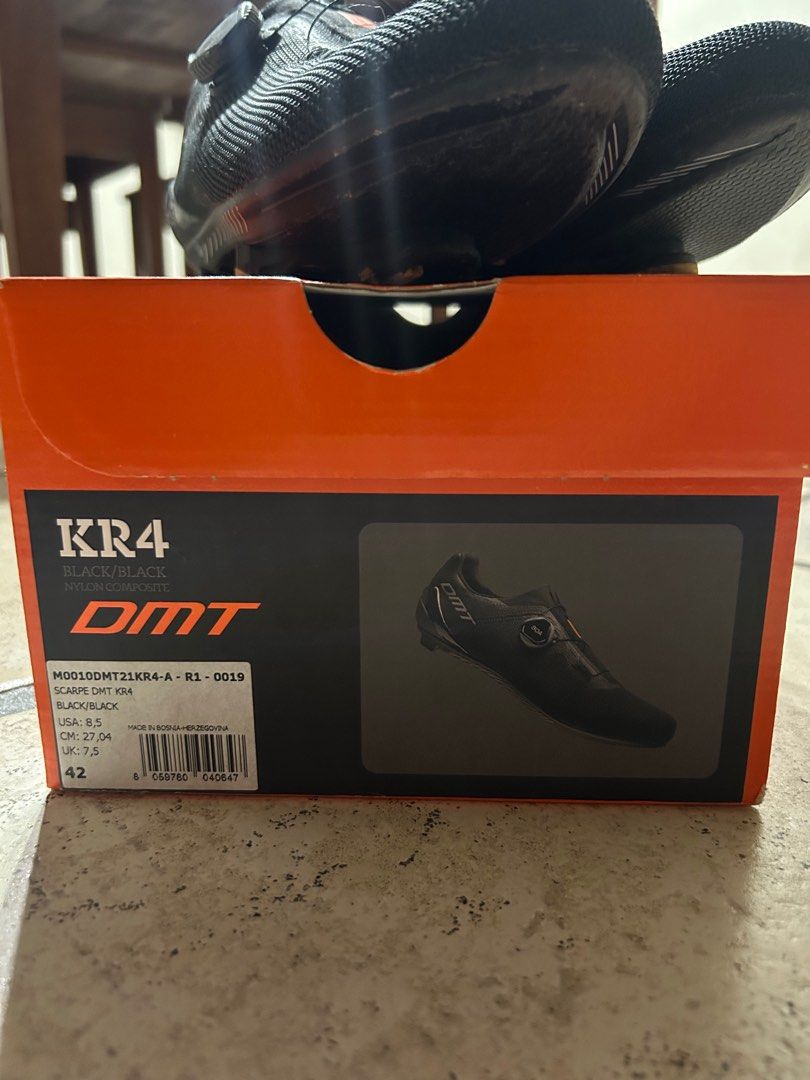 FOR SALE DMT KR4 8.5 (Category: Bicycles) located in Manila. Submitted by joshtify (Listing ID 1325413964, Image 3). Description: FOR SALE DMT KR4 Mesh is still in very good condition USA 8.5 CM 27.04 UK 7.5 Price negotiable RFS: No time to bike.