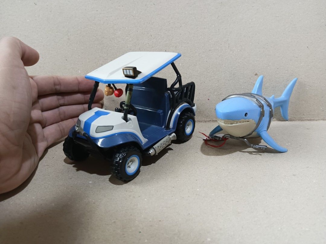 Fortnite Rides set (Category: Action & Battle Toys) located in Davao. Submitted by harrygoph (Listing ID 1325298906, Image 1). Description: Fortnite Rides set Minimal paint chips No box No accessories Original For more info please refer to the photo provided ✈️Shipping via J&T Express 🛒Mode of payment: Gcash.
