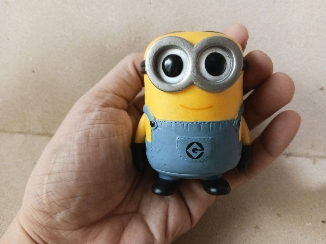 Funko Pop Minion original (Category: Designer & Blind Box Toys) located in Davao. Submitted by harrygoph (Listing ID 1325295971, Image 1). Description: Funko Pop Minion original Minimal paint chips No box No accessories Original For more info please refer to the photo provided ✈️Shipping via J&T Express 🛒Mode of payment: Gcash.