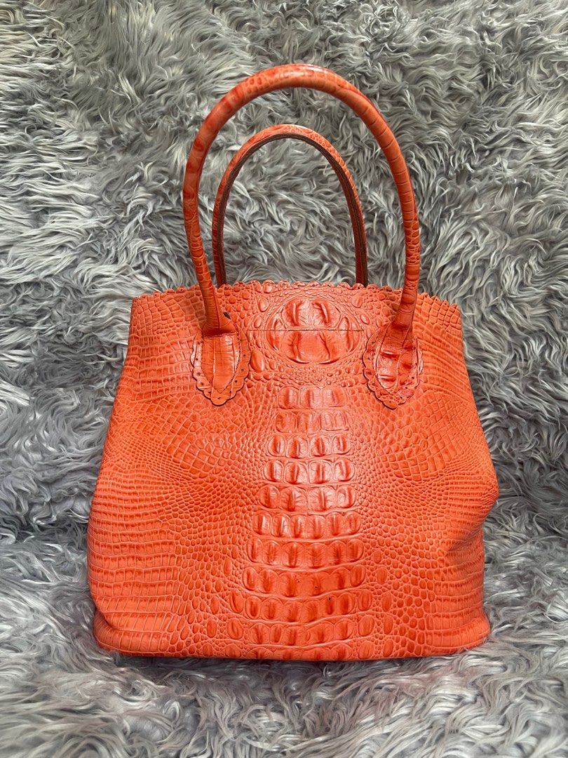 Furla Croc Embossed Tote Bag (Category: Luxury Bags & Wallets) located in Cavite. Submitted by kicaybrands (Listing ID 1325331389, Image 1). Description: Preloved Original.