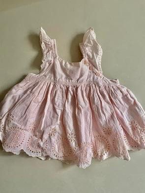 Gap pink dress (Category: Babies & Kids Fashion) located in Quezon City. Submitted by secondstreet08 (Listing ID 1325298015, Image 1). Description: .