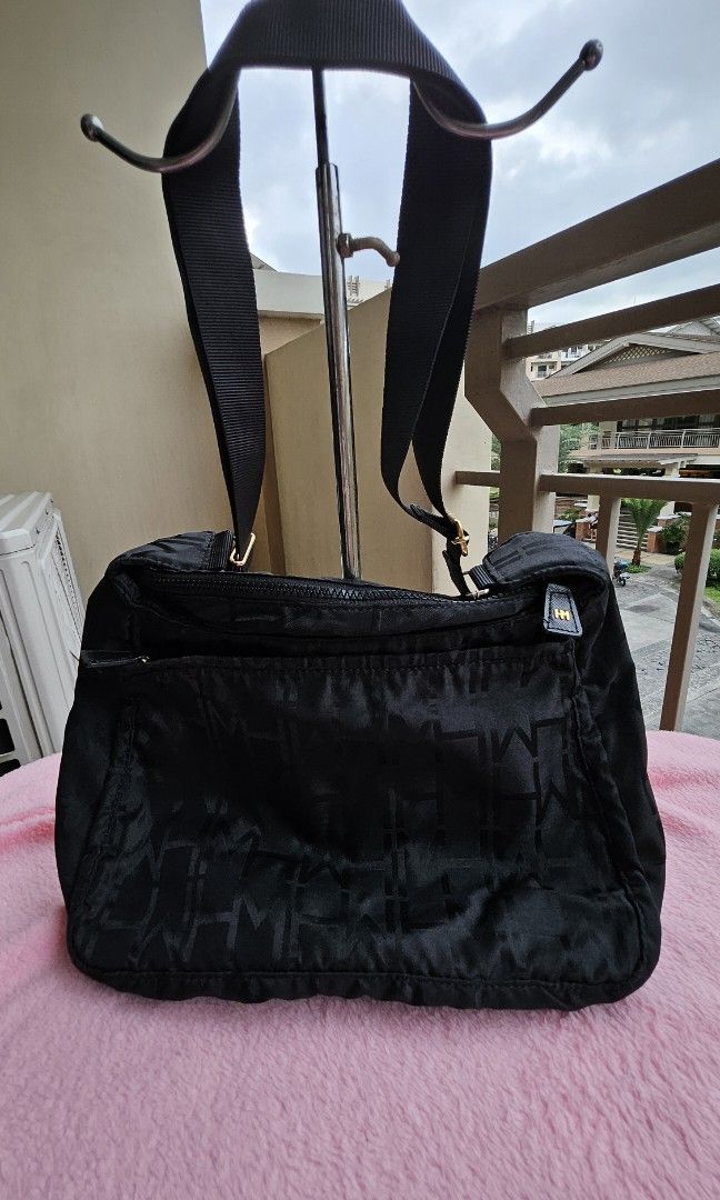 Hanae Mori Black Nylon Bag (Category: Luxury Bags & Wallets) located in Marikina City. Submitted by cricdeleon4 (Listing ID 1325377455, Image 1). Description: .