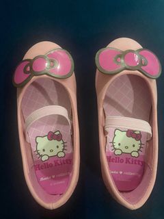 (Category: ) located in . Submitted by myprelovedlemari (Listing ID 1325339108, Image 1). Description: .