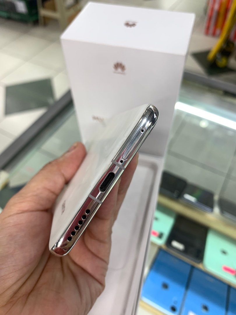 Huawei P60 Pro (12/512gb) (Category: Huawei) located in Manila. Submitted by arzillah (Listing ID 1325373389, Image 3). Description: Huawei P60 Pro 512gb 12gb ram 100% battery health Factory unlock Slightly use Complete package No issue 100% smooth All original All working Open for COD/COP + SF Manila area (sameday delivery) Province area (via LBC) required DP to avoid cancellations Physical store: Greenhills Shopping Center, 2ndfloor Contact#: 0