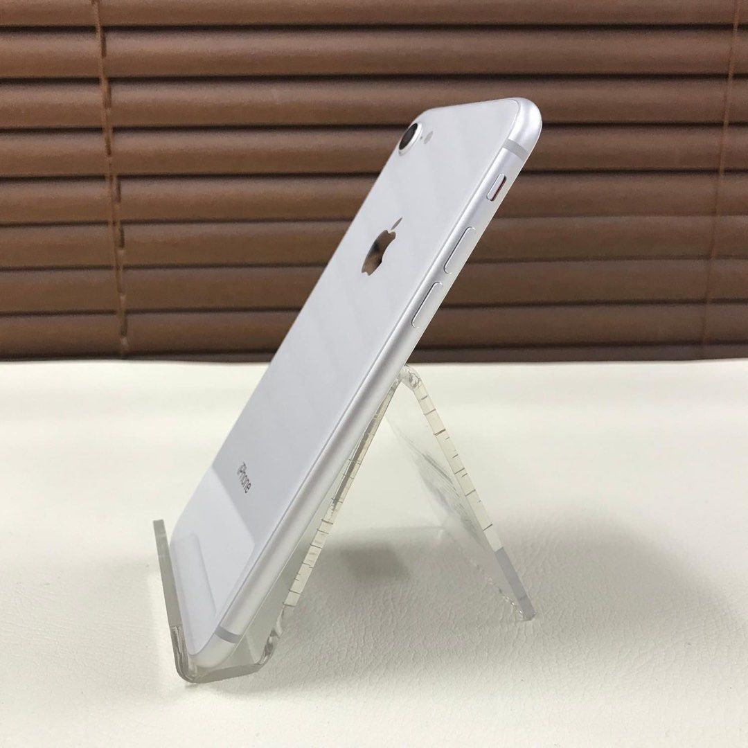 iPhone 8 256gb (Category: iPhone 8 Series) located in Manila. Submitted by TekiCashGadgetsph (Listing ID 1325444264, Image 2). Description: (FU) Open-line, any sim working (worldwide) - Guaranteed original iPhone not fake/copy accessories with box Secondhand Good as new not abused! Presentable •Original Lcd • no issue hidden issues • clean apple id / iCloud id • Good batthealth • Good cam front/back • Good Performance • Good touch id • Good use /