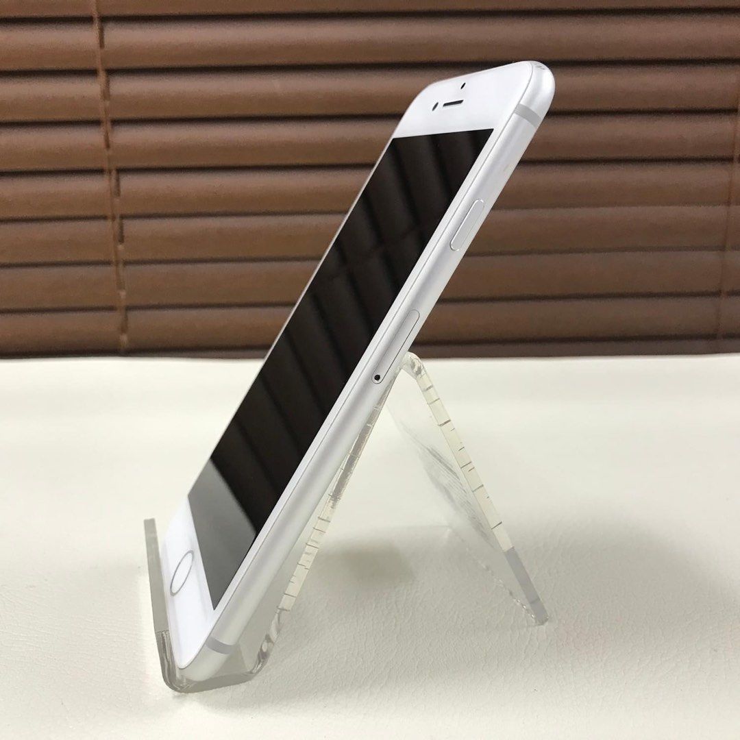 iPhone 8 256gb (Category: iPhone 8 Series) located in Manila. Submitted by TekiCashGadgetsph (Listing ID 1325444264, Image 3). Description: (FU) Open-line, any sim working (worldwide) - Guaranteed original iPhone not fake/copy accessories with box Secondhand Good as new not abused! Presentable •Original Lcd • no issue hidden issues • clean apple id / iCloud id • Good batthealth • Good cam front/back • Good Performance • Good touch id • Good use /