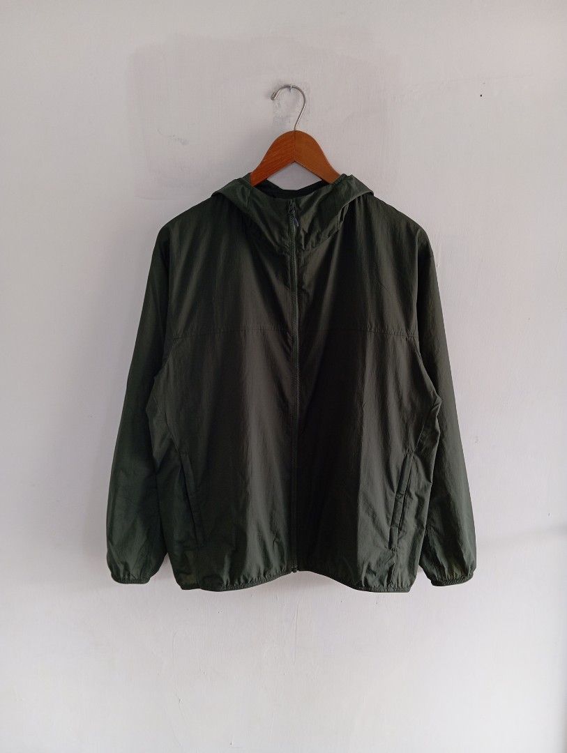 Jaket running uniqlo store