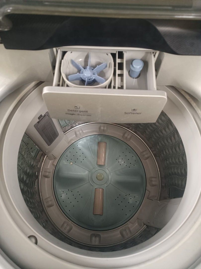 LG 11KG Top Load WFT1161DD, TV & Home Appliances, Washing Machines and