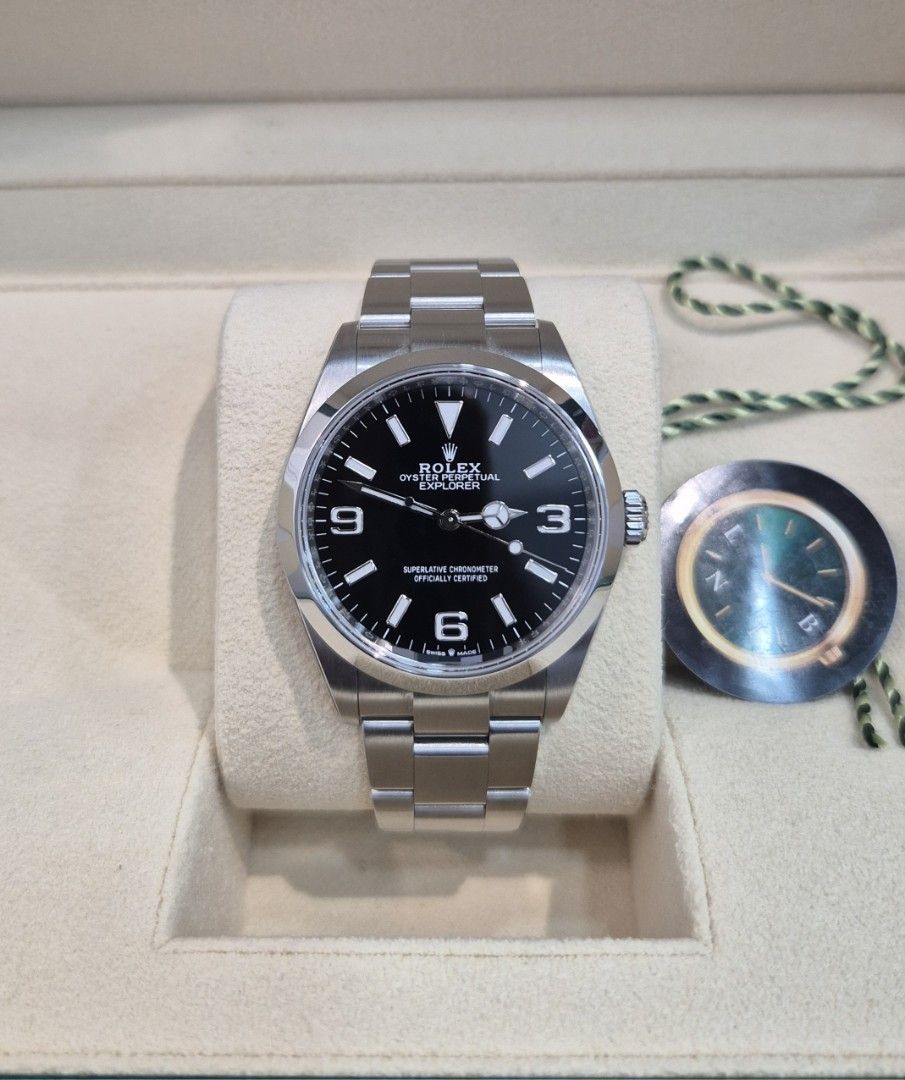Explorer 369 top