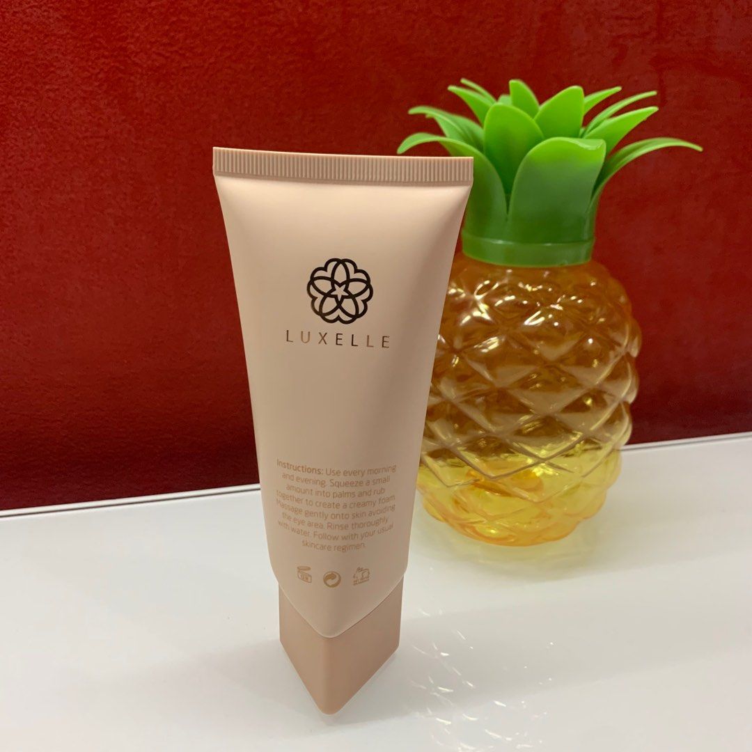 Luxelle Skin Protecting Cleanser (Category: Face Care) located in Manila. Submitted by coolandchic (Listing ID 1325395668, Image 2). Description: .