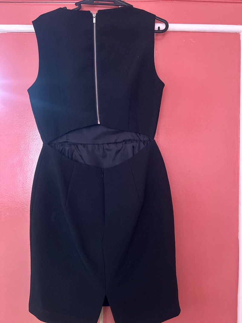 Maldita Black Dress (Category: Dresses) located in Cebu City. Submitted by geeia (Listing ID 1325285806, Image 2). Description: Used only once,still in good condition with lining.