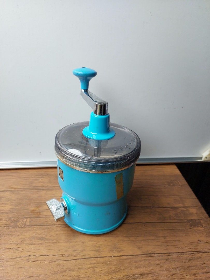 Manual ice cream maker Japan quality As is condition (Category: Other Kitchenware & Tableware) located in Quezon City. Submitted by jpnvintageonline (Listing ID 1325403531, Image 3). Description: Manual ice cream maker Japan quality As is condition.