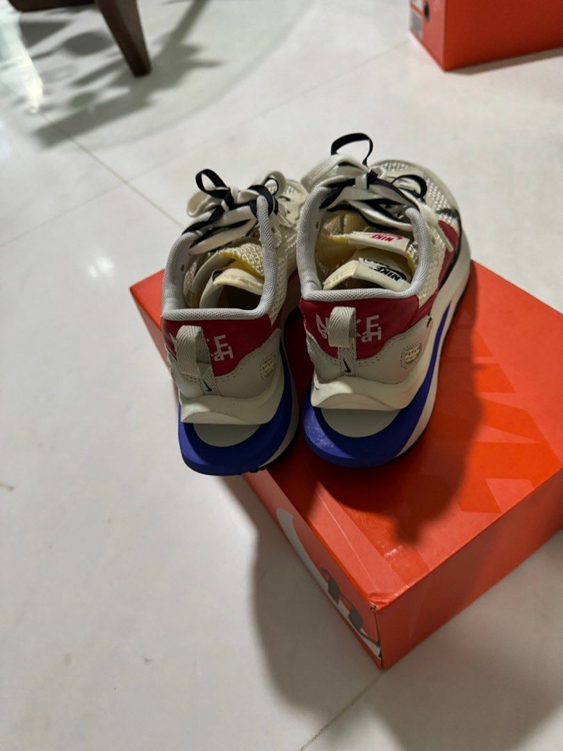 Nike vapormax sacai hot sale