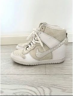 Affordable nike wedge For Sale Sneakers Carousell Singapore