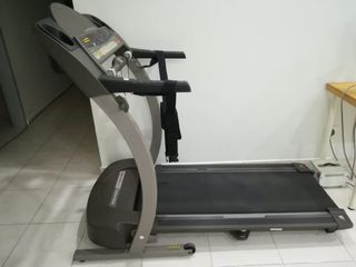 Treadmill NordicTrack Reflex 4500 Pro Sports Equipment Exercise Fitness Cardio Fitness Machines on Carousell