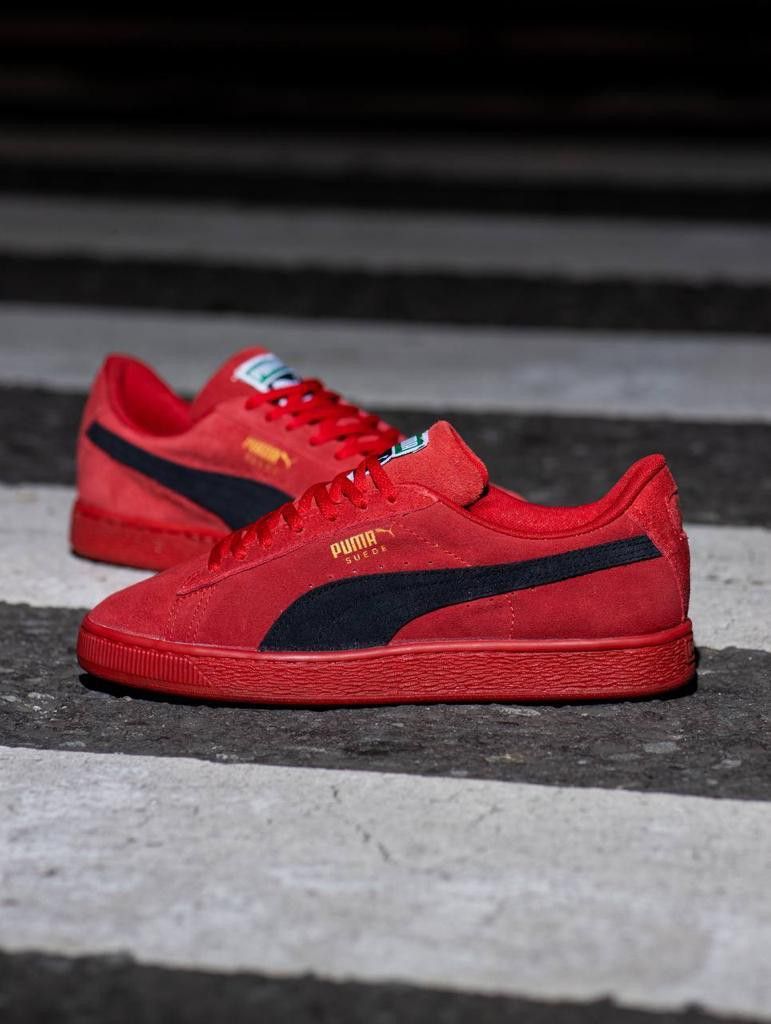 PUMA SUEDE DARK RED BLACK Fesyen Pria Sepatu Sneakers di Carousell