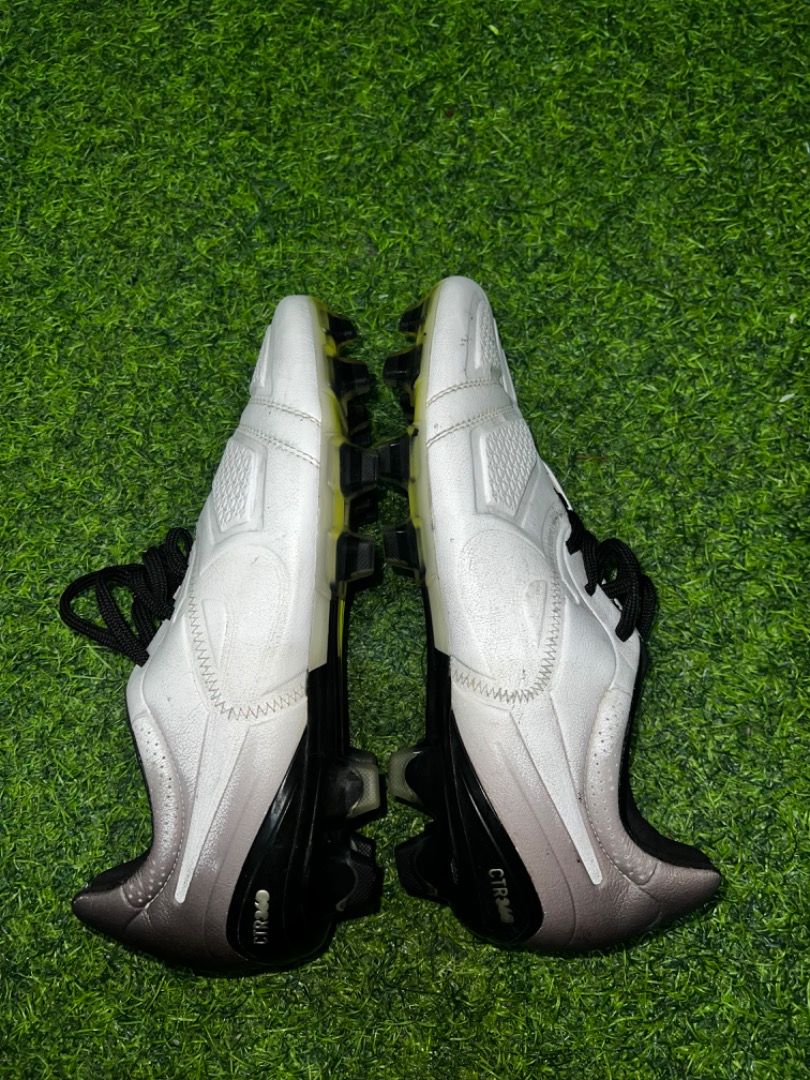 RARE Nike CTR360 Maestri FG Football Cleats Boots Sports Equipment Other Sports Equipment and Supplies on Carousell