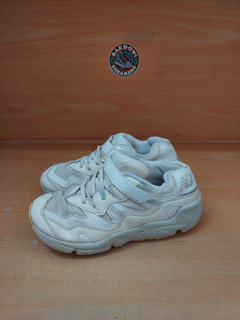 Sepatu anak second original New balance 850 size 33 5 Bayi Anak Lainnya di Carousell