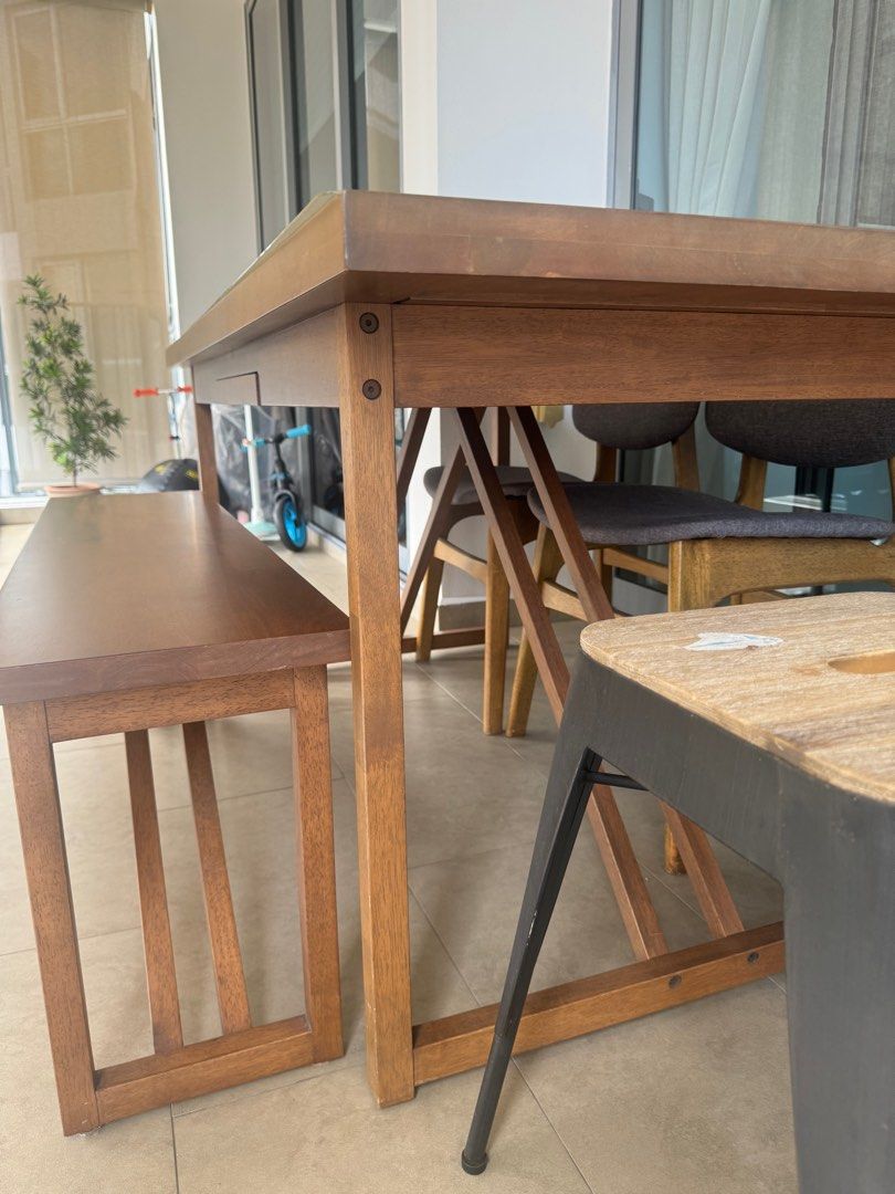 Solid Wood Dining Table (Category: Tables & Sets) located in Singapore. Submitted by ndeewong (Listing ID 1325320733, Image 2). Description: Looking to clear my balcony dining table. good condition. well maintained. solid quality wood. .
