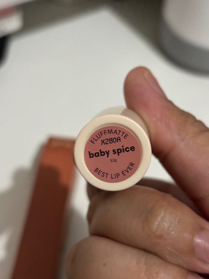 Sunnies Face FluffMatte (Category: Makeup) located in San Juan City. Submitted by 1013_ajo (Listing ID 1325415443, Image 3). Description: - Bought today only ! 😭 - too pale on me - negotiable .