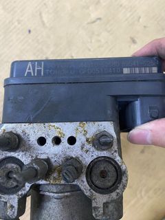 (Category: ) located in . Submitted by buycarparts (Listing ID 1325346089, Image 1). Description: .