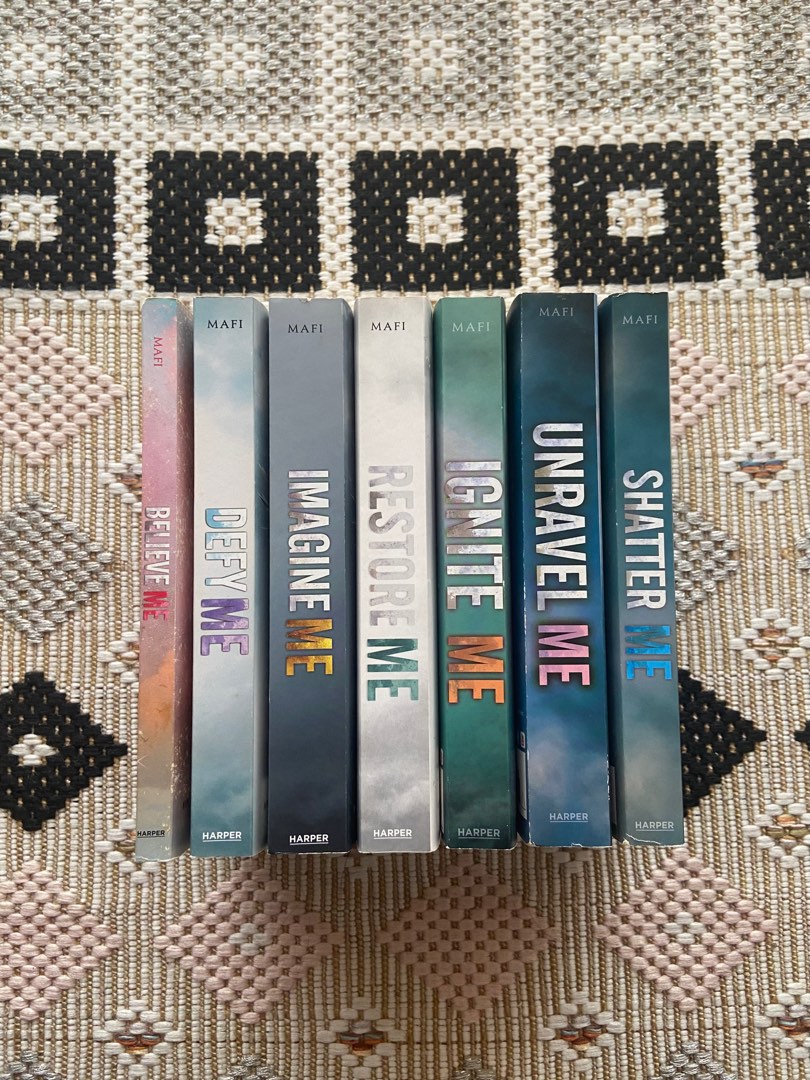 WTS Preloved Shatter Me Series by Tahereh Mafi, Hobbies & Toys, Books ...