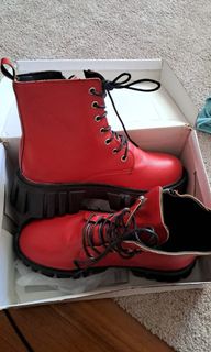 (Category: ) located in . Submitted by lynhhh (Listing ID 1325435471, Image 1). Description: .