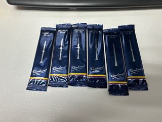 （分類：）位於 。 由 vodovodo 提交（商品編號 1325592375，圖片 1）。簡介： 。