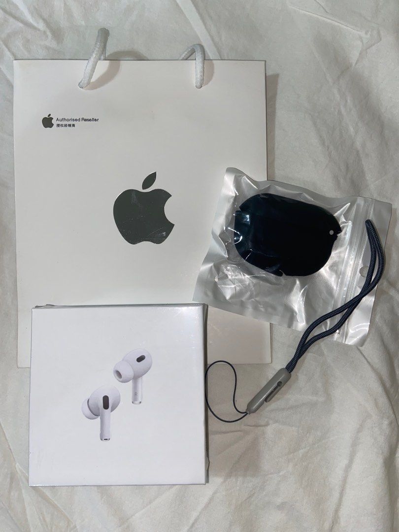 AIRPODS PRO GEN 2 (Category: Earphones) located in Manila. Submitted by niccababeee (Listing ID 1325513626, Image 1). Description: .