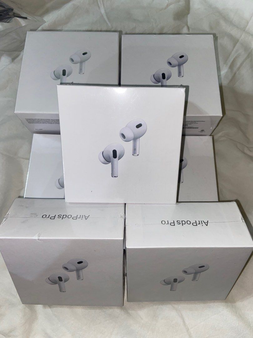 AIRPODS PRO GEN 2 (Category: Earphones) located in Manila. Submitted by niccababeee (Listing ID 1325513626, Image 2). Description: .