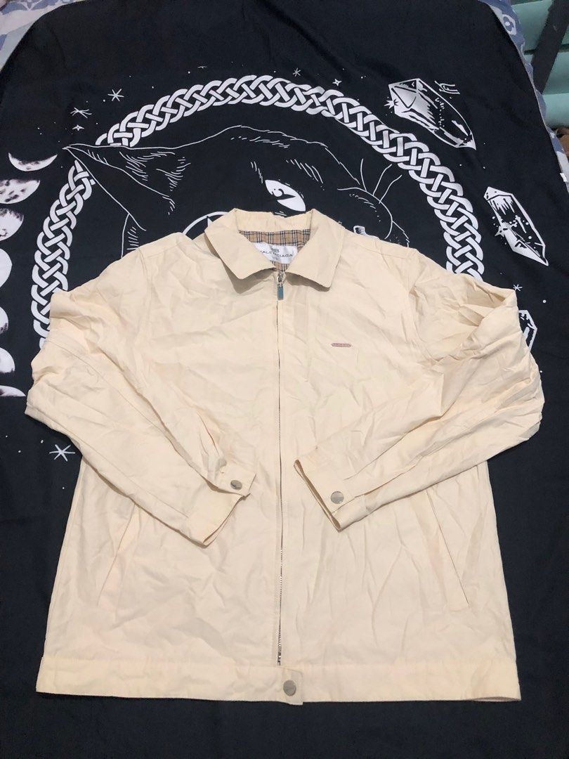 Balenciaga harrington sz S-M (Category: Coats, Jackets and Outerwear) located in Cagayan de Oro. Submitted by pongay (Listing ID 1325616352, Image 1). Description: .