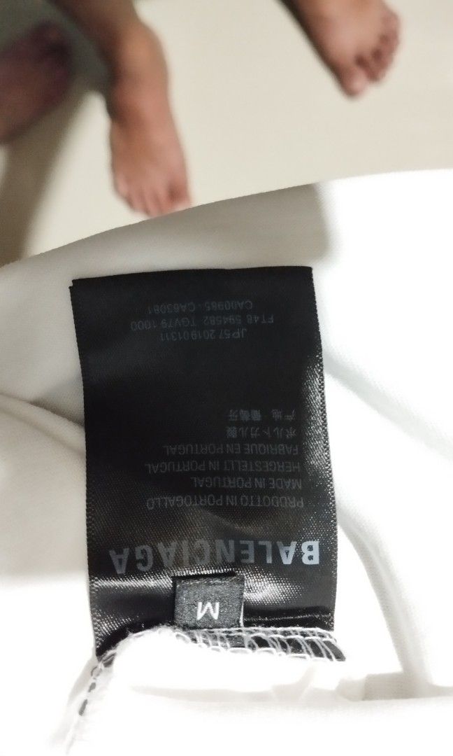 BALENCIAGA NECK TAG WHITE Men s Fashion Tops Sets Tshirts Polo Shirts on Carousell