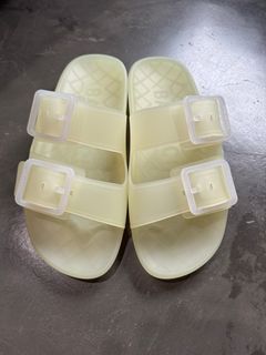 （分類：）位於 。 由 sleeping.bear 提交（商品編號 1325490354，圖片 1）。簡介： 。