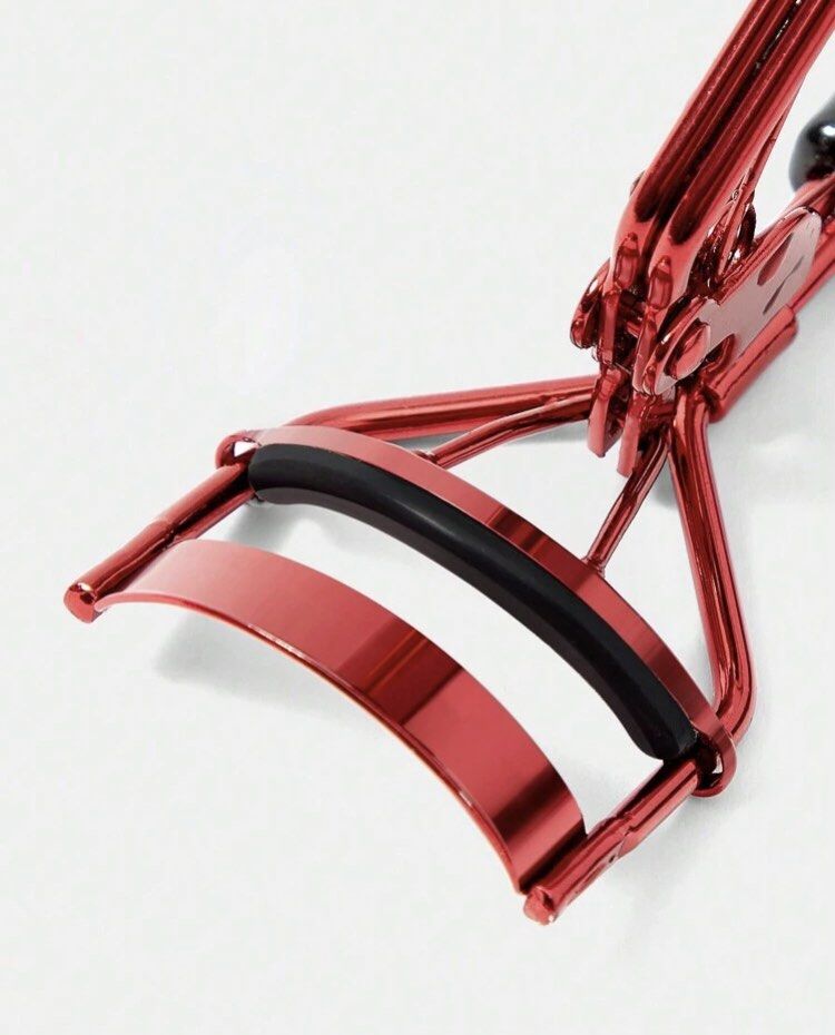 Betty Boop Eyelash Curler (Category: Makeup) located in Mandaue City. Submitted by wyatt_whatevers (Listing ID 1325604358, Image 3). Description: Betty Boop Color: Red/Black Brand New.