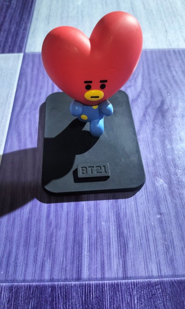 BT21 Cellphone Holder (Category: Mounts & Holders) located in Quezon City. Submitted by rich2545 (Listing ID 1325462303, Image 1). Description: .