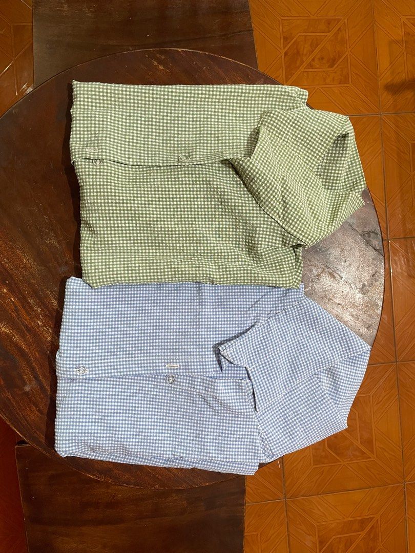 [Bundle] Boxy Gingham Cropped Polo (Category: Tshirts & Polo Shirts ) located in Caloocan City. Submitted by n0thingshere (Listing ID 1325488009, Image 3). Description: Get two polos for 750. Used both polos once only. Srp is at 450. Free size..