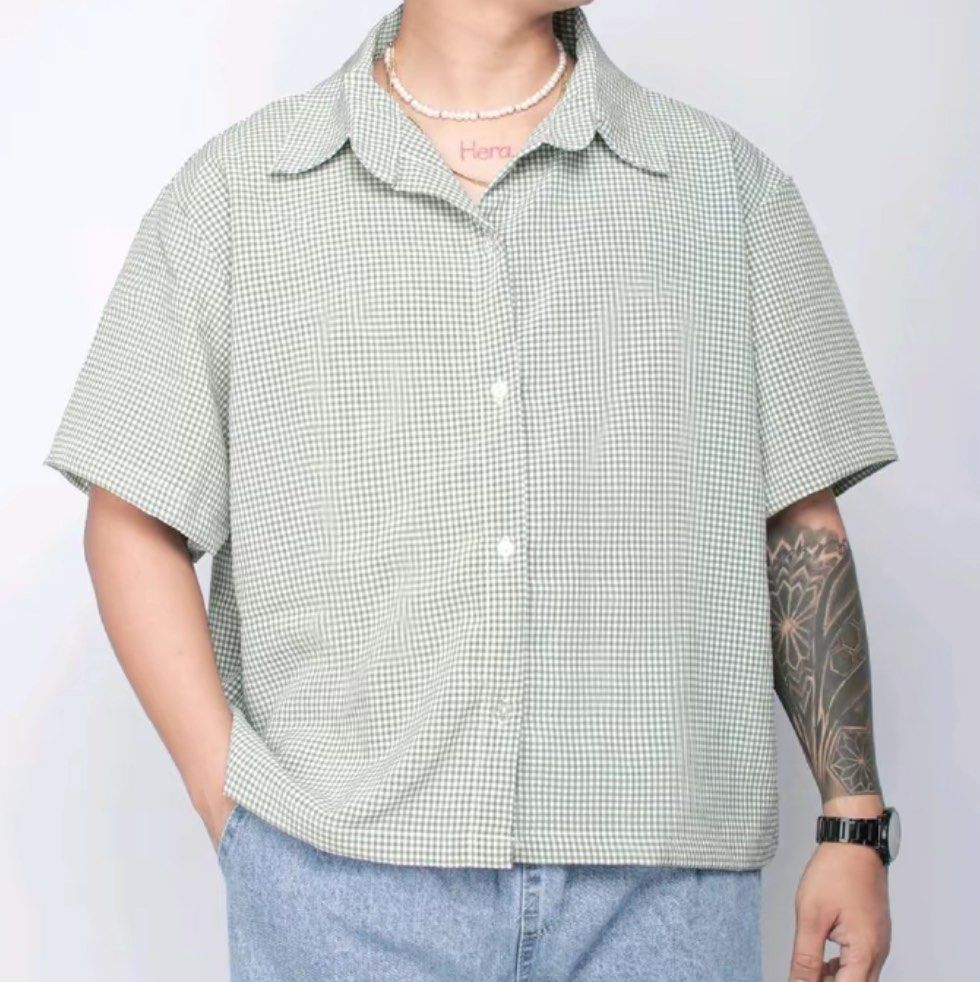 [Bundle] Boxy Gingham Cropped Polo (Category: Tshirts & Polo Shirts ) located in Caloocan City. Submitted by n0thingshere (Listing ID 1325488009, Image 1). Description: Get two polos for 750. Used both polos once only. Srp is at 450. Free size..
