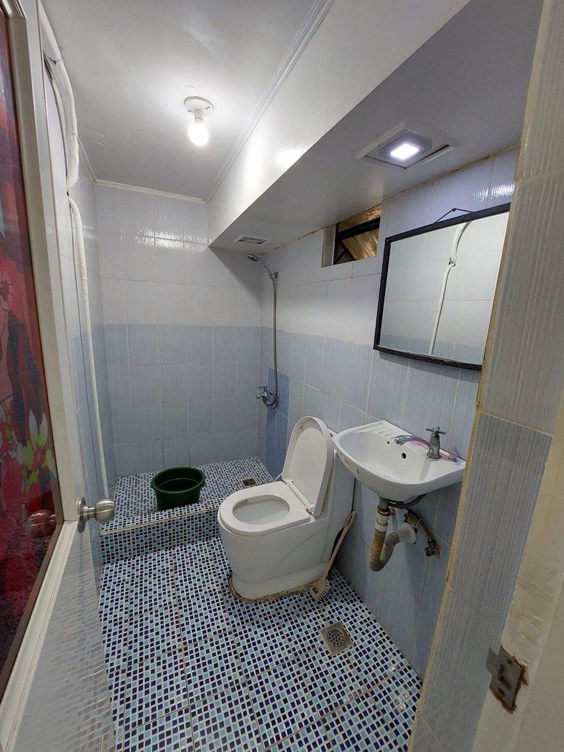 California Garden Square (Category: Apartments & Condos) located in Quezon City. Submitted by ellamsvargas (Listing ID 1325488153, Image 3). Description: OUR UNIT IS FOR RENT / FOR SALE ✅️ ₱25k per month. (Association dues and elevator fees included for rental only) Minimum 1 year contract. 1 month advance, 2 months sec dep (refundable with terms and conditions) 5K tenant bond (admin required) refundable Need to issue PDC. Location: California Ga