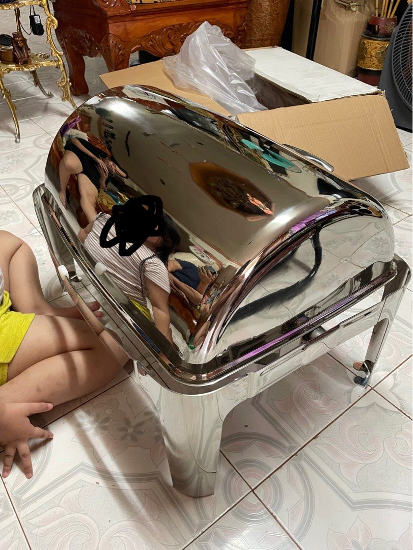 Chafing dish Roll top full sized (Category: Other Kitchen Appliances) located in Manila. Submitted by rftria (Listing ID 1325492323, Image 1). Description: Best Quality used in vikings Chafing dish Roll top full sized Model: 723-1 Capacity: 9Liters Frame Thickness: 2.0mm Water Pan Thickness: 0.6mm Food Pan Thickness: 0.6mm Lid Thickness: 0.9mm Material: Stainless Steel 201 Dimension: 64.5x45.5x29cm 3 available.