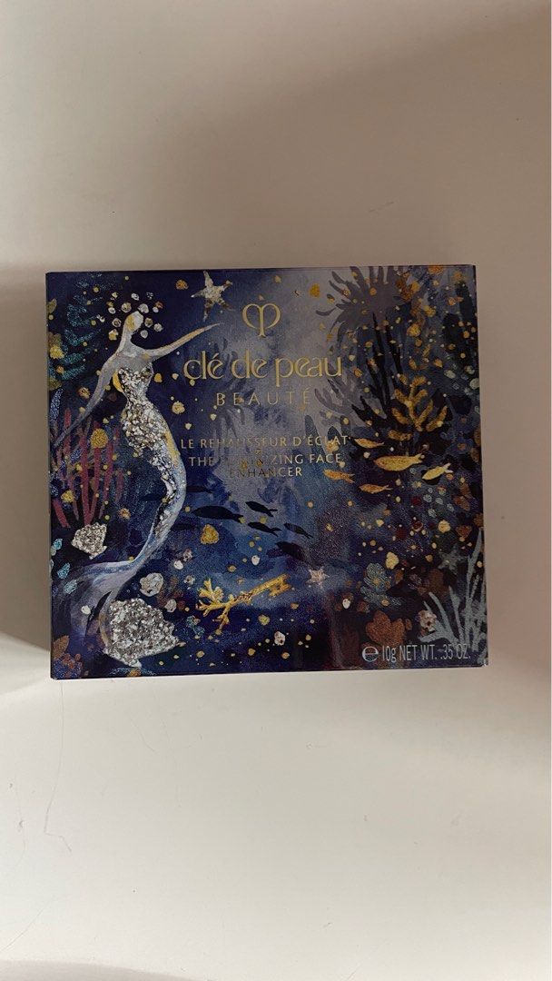 CLE DE PEAU BEAUTÉ Luminizing Face Enhancer (Category: Makeup) located in Pasig City. Submitted by declutterrrsale (Listing ID 1325462617, Image 2). Description: Limited-edition holiday release! Shade 106 Dawn of Destiny.